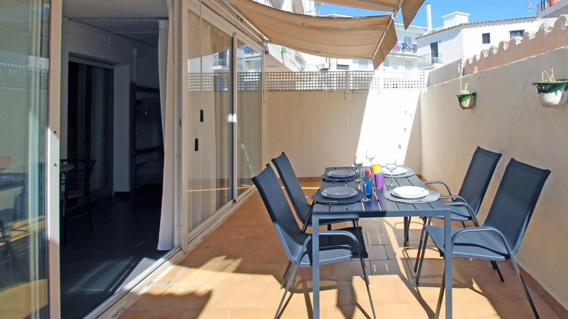 Apart-Rent Apartment Pattaya 0159 Empuriabrava Spain